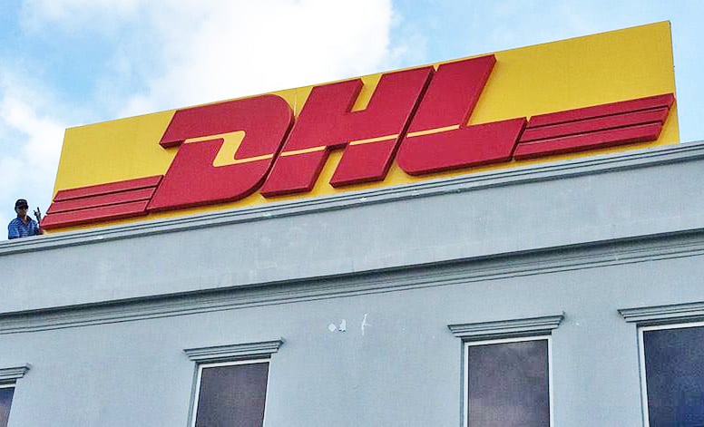 LED lightbox sign for retail storefront