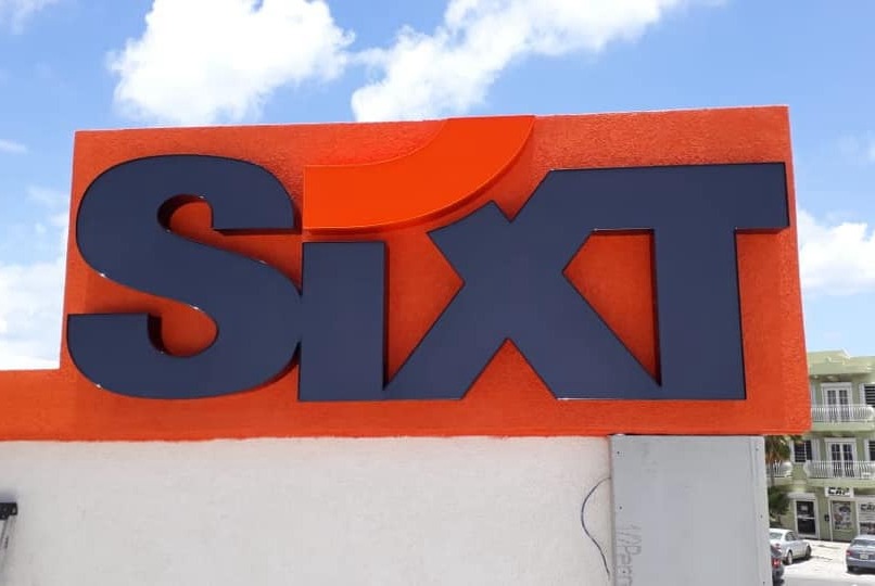 Outdoor banner and facade graphics